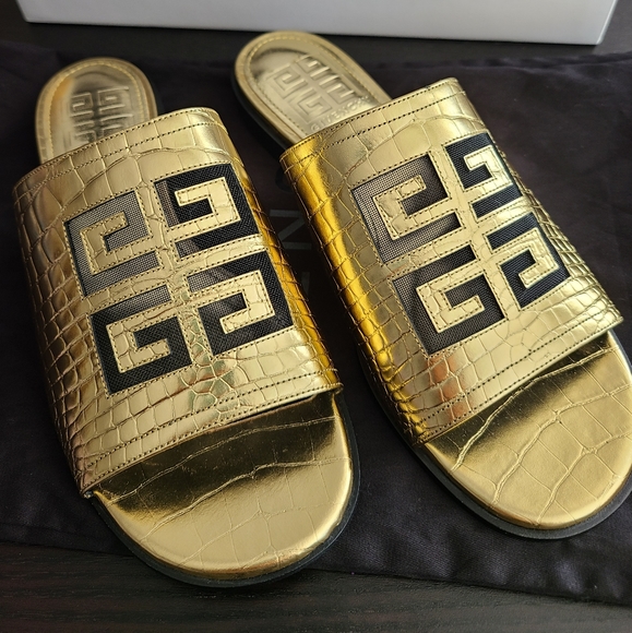 Givency Gold Slippers - Picture 8 of 10
